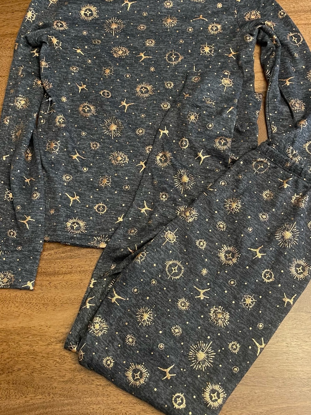 Danskin Dark Gray and metallic copper Kids Pajama Set